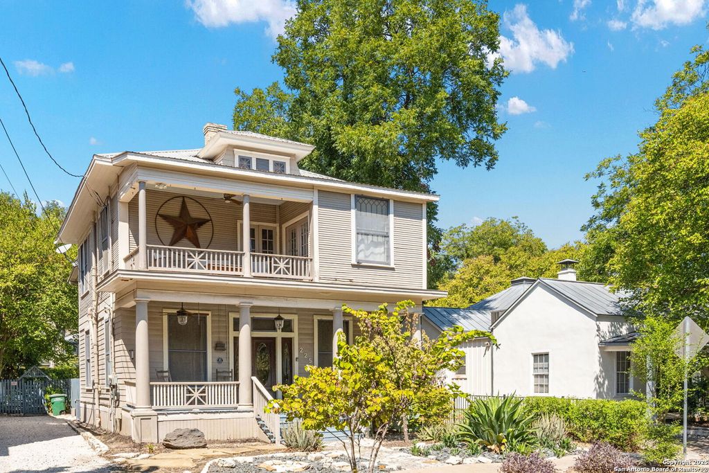 Photo of 225 Madison, San Antonio, TX 78204 (MLS # 1924001)