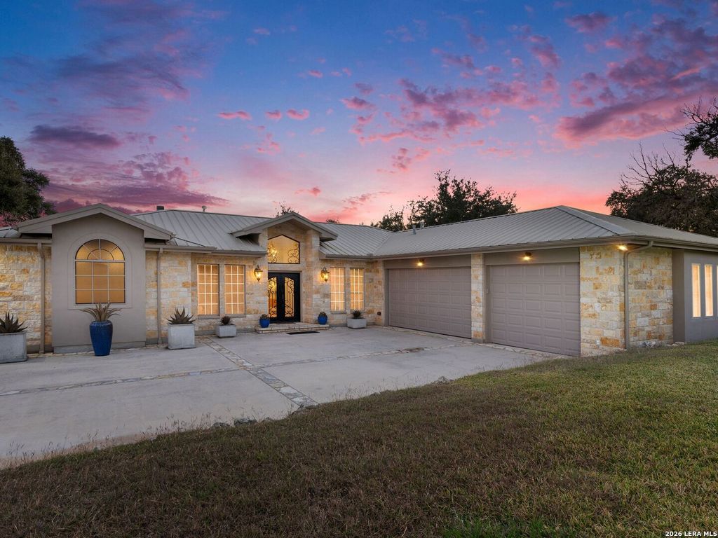 Photo of 110 KINGSBURY, Canyon Lake, TX 78133 (MLS # 1952422)
