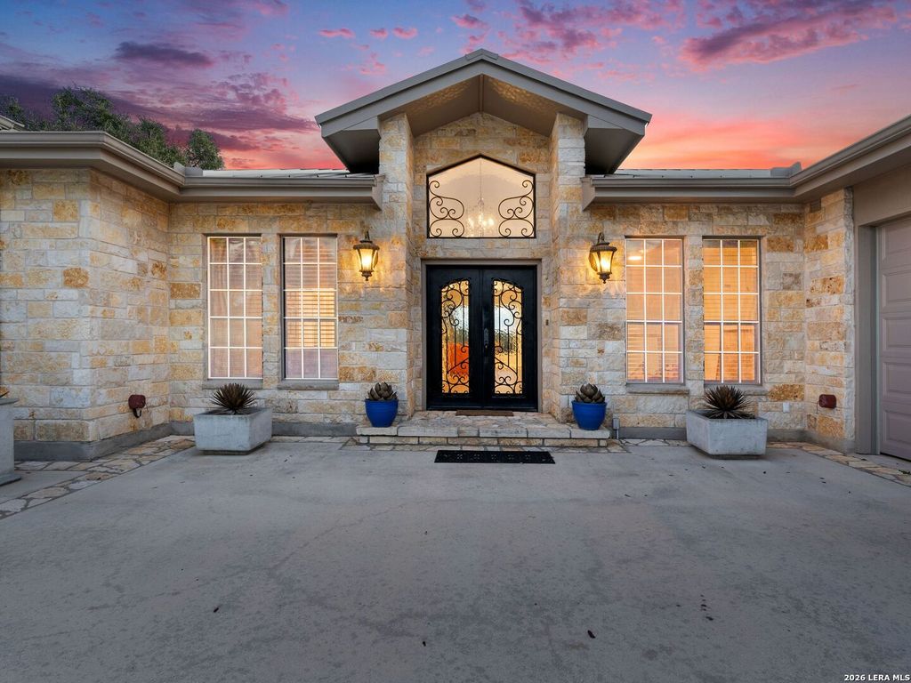 Photo of 110 KINGSBURY, Canyon Lake, TX 78133 (MLS # 1952422)