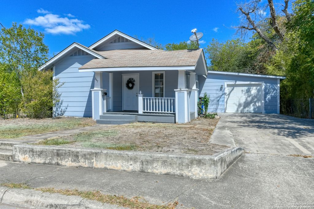 Photo of 267 Bank, San Antonio, TX 78204 (MLS # 1913172)