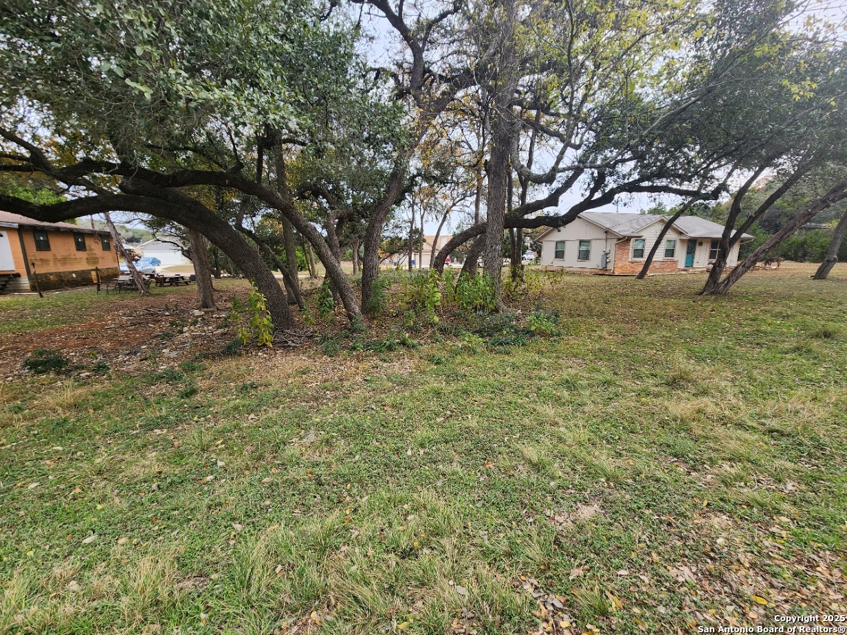 Search 1492 Eastview