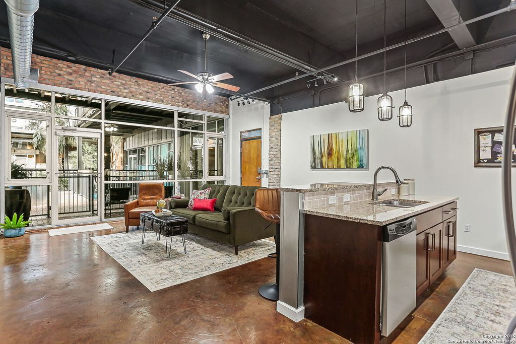 Photo of 1339 S Flores 106B #106B, San Antonio, TX 78204 (MLS # 1913614)