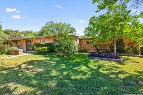 800 Eventide Terrell Hills TX 78209