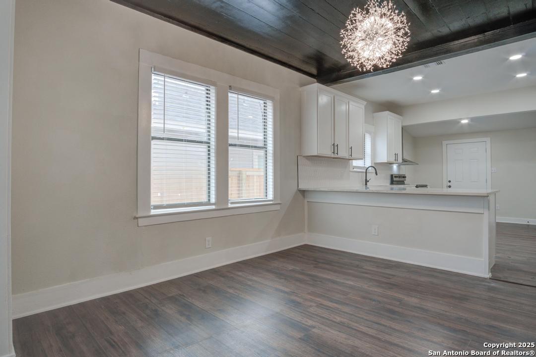 1413 Burnet