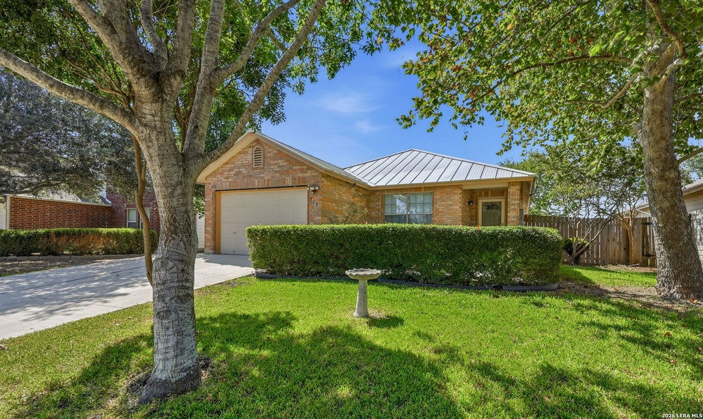 Photo of 313 Chisholm Trl, Seguin, TX 78155 (MLS # 2013911)