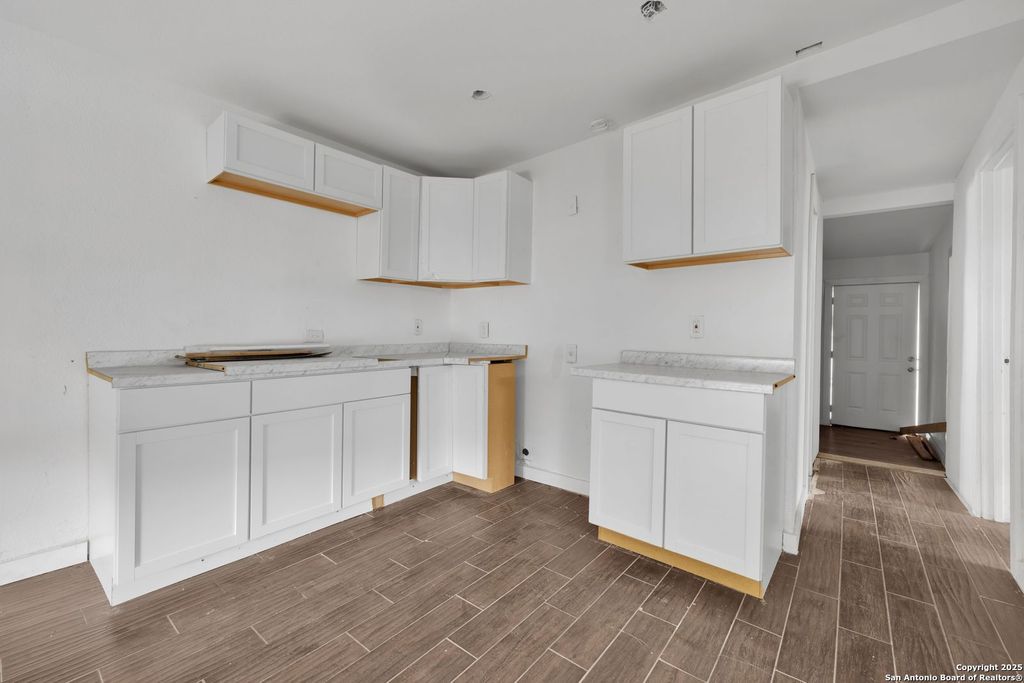 Photo of 2010 Burnet St, San Antonio, TX 78202 (MLS # 1910648)