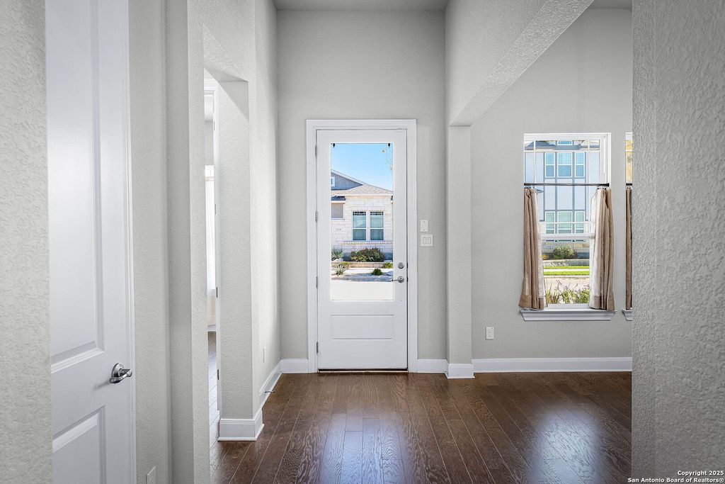 Photo of 623 N Guenther, New Braunfels, TX 78130 (MLS # 1929743)