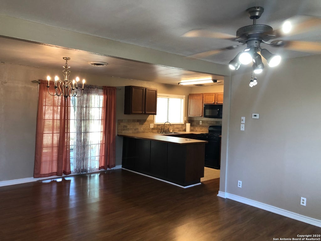 Photo of 151 RANCH VALLEY DR, San Antonio, TX 78227 (MLS # 1992208)