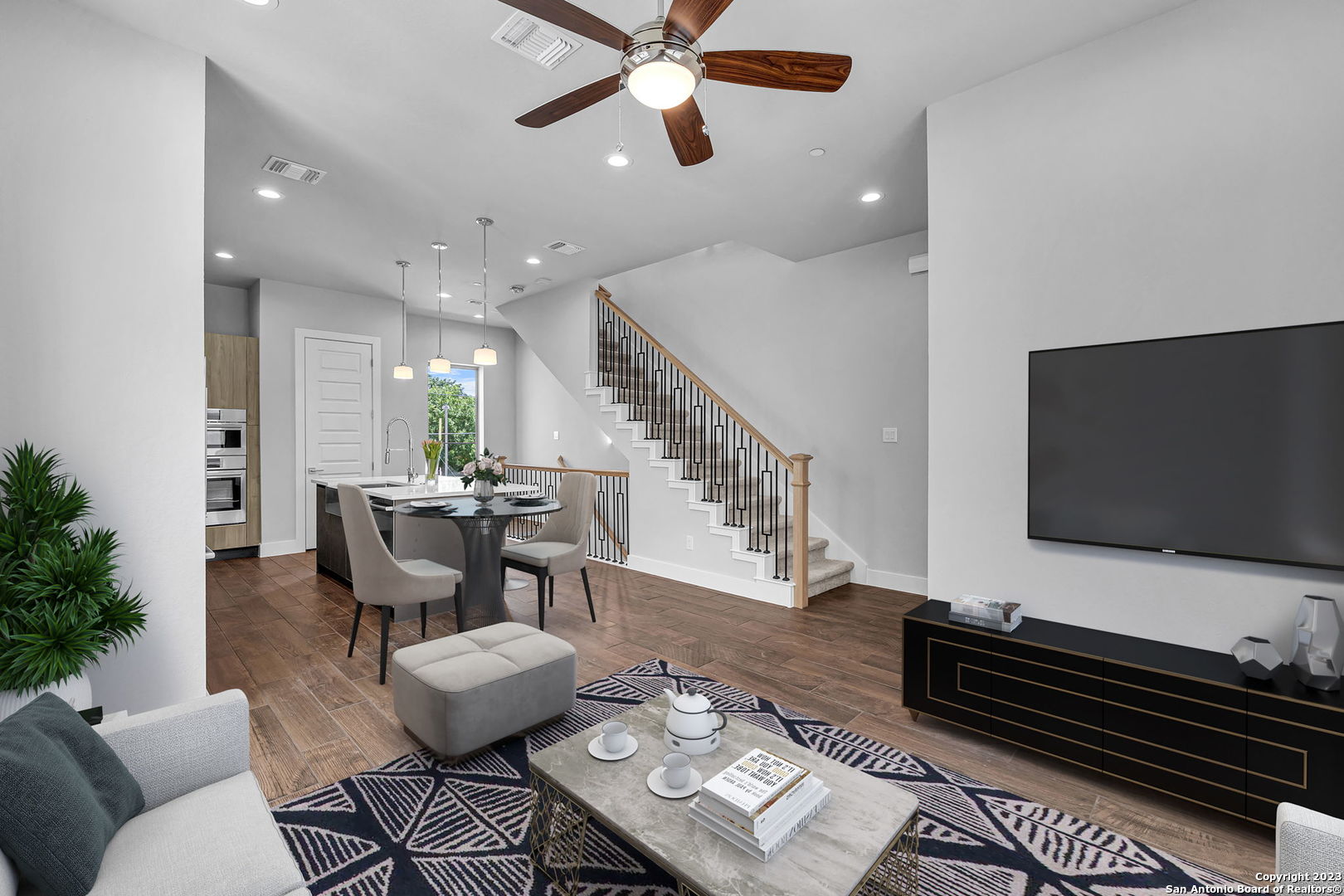 1817 N SAINT MARYS ST 301