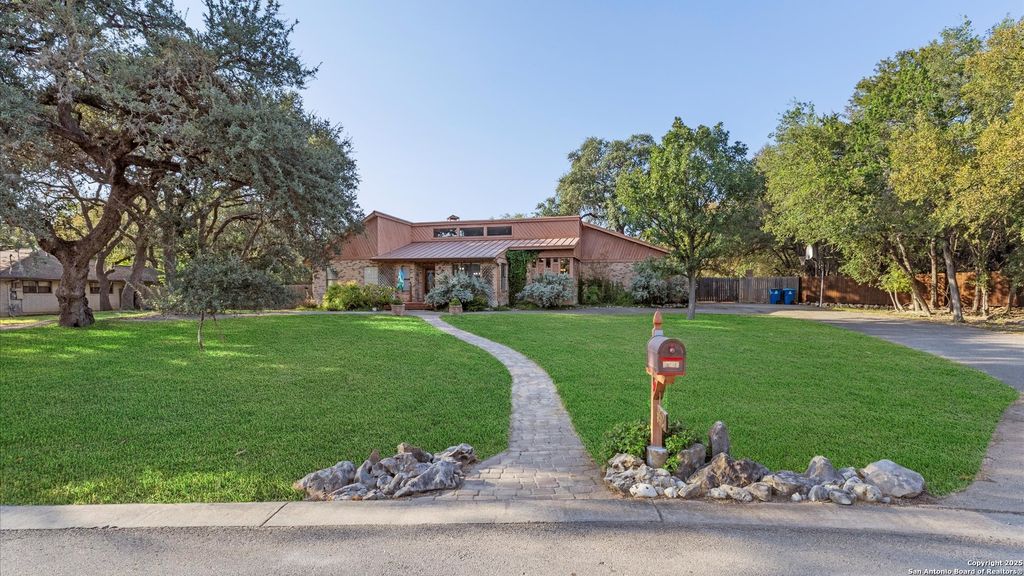 Photo of 9521 Sumac, Garden Ridge, TX 78266 (MLS # 1918246)