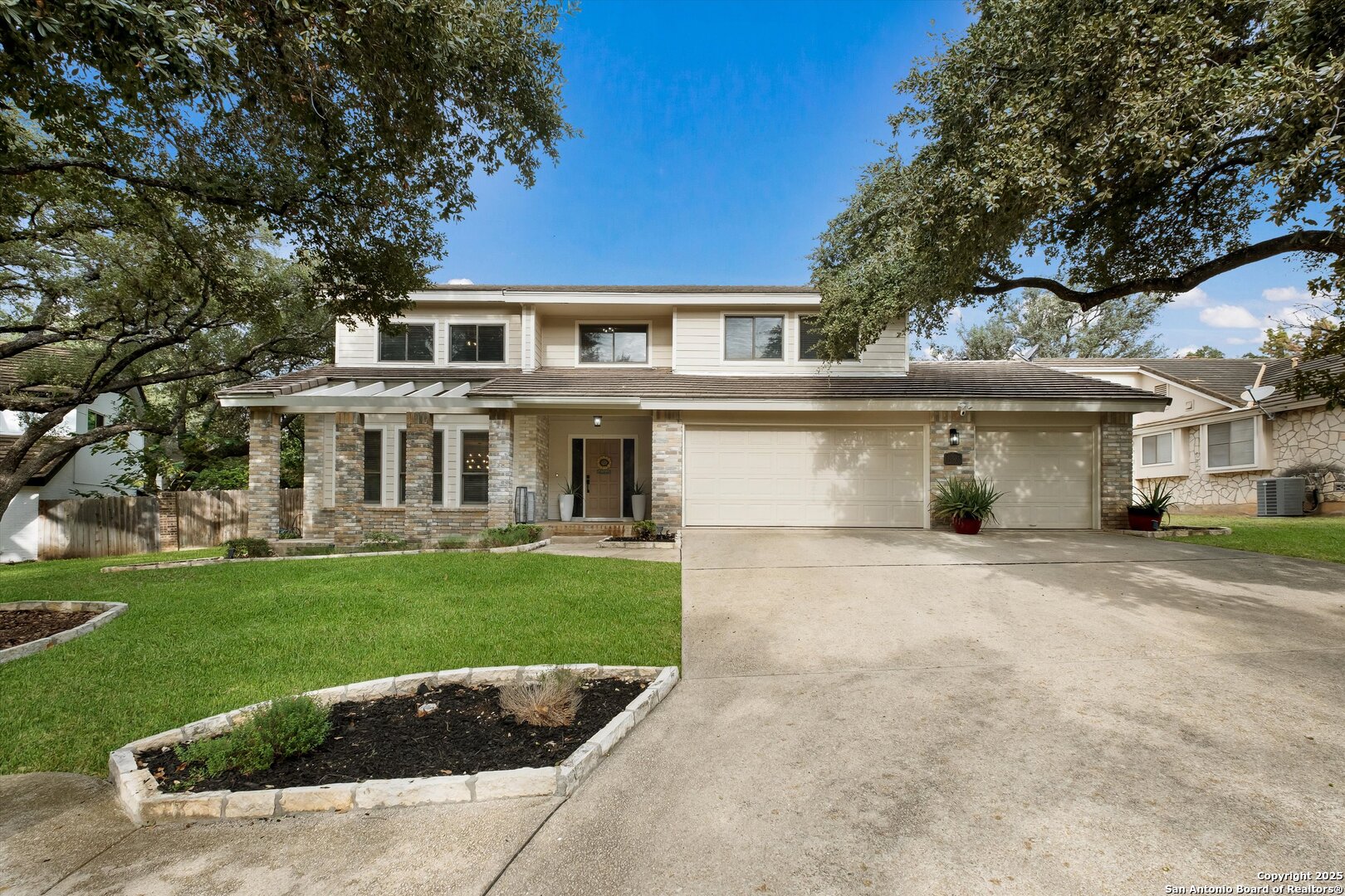 19903 encino ridge