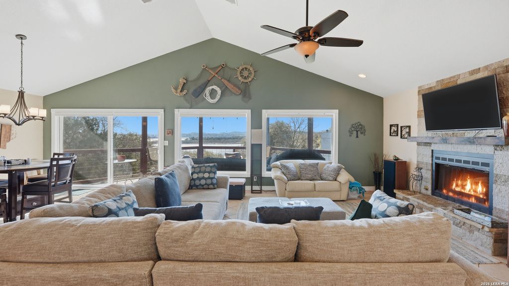 Photo of 956 Lakebreeze Dr, Canyon Lake, TX 78133 (MLS # 1949607)