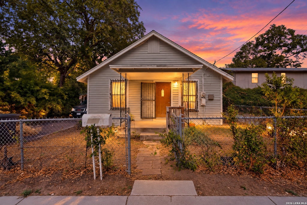Photo of 217 LANCASTER, San Antonio, TX 78214 (MLS # 2017534)