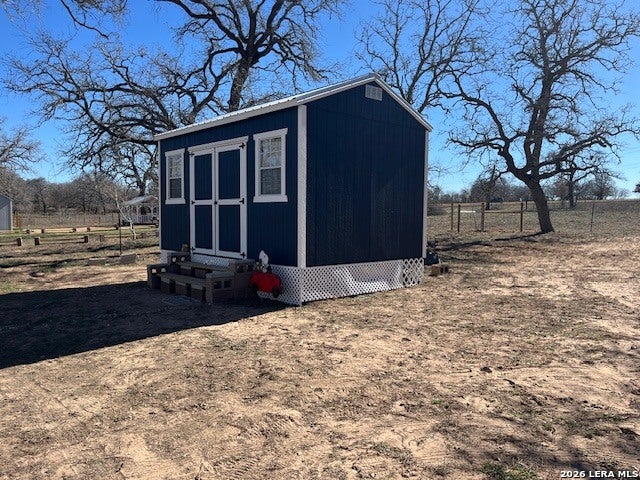 Photo of 3086 County Road 442, Stockdale, TX 78160 (MLS # 1939879)