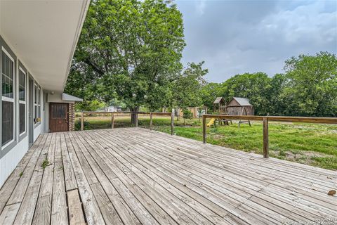 A home in Atascosa