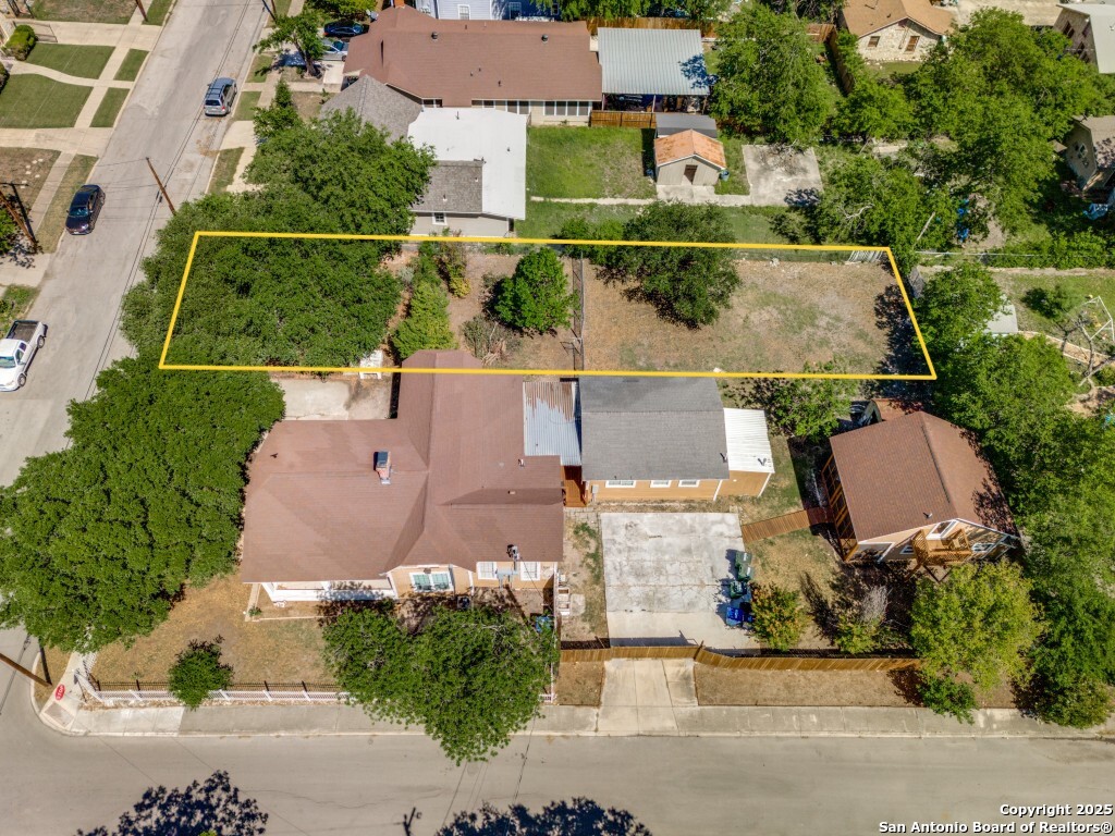 1244 Waverly