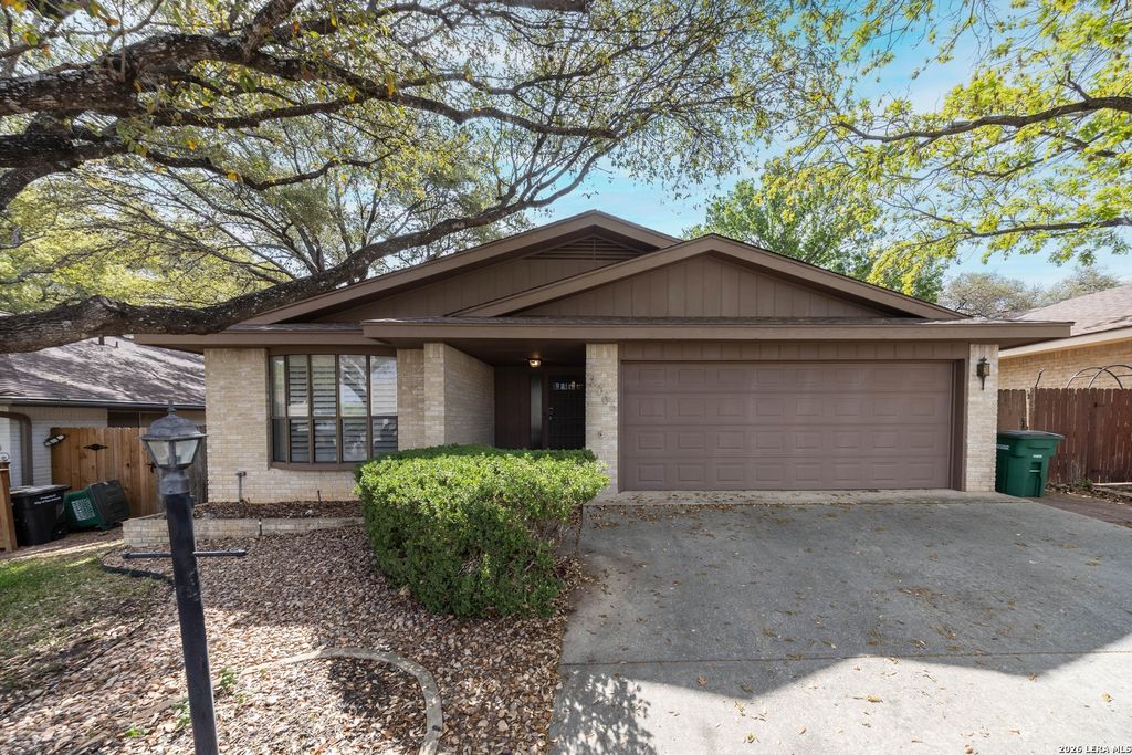 Photo of 3006 Gailer, San Antonio, TX 78230 (MLS # 1953216)