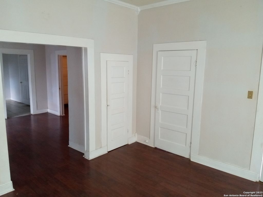 Photo of 105 Oelkers, San Antonio, TX 78204 (MLS # 1957285)