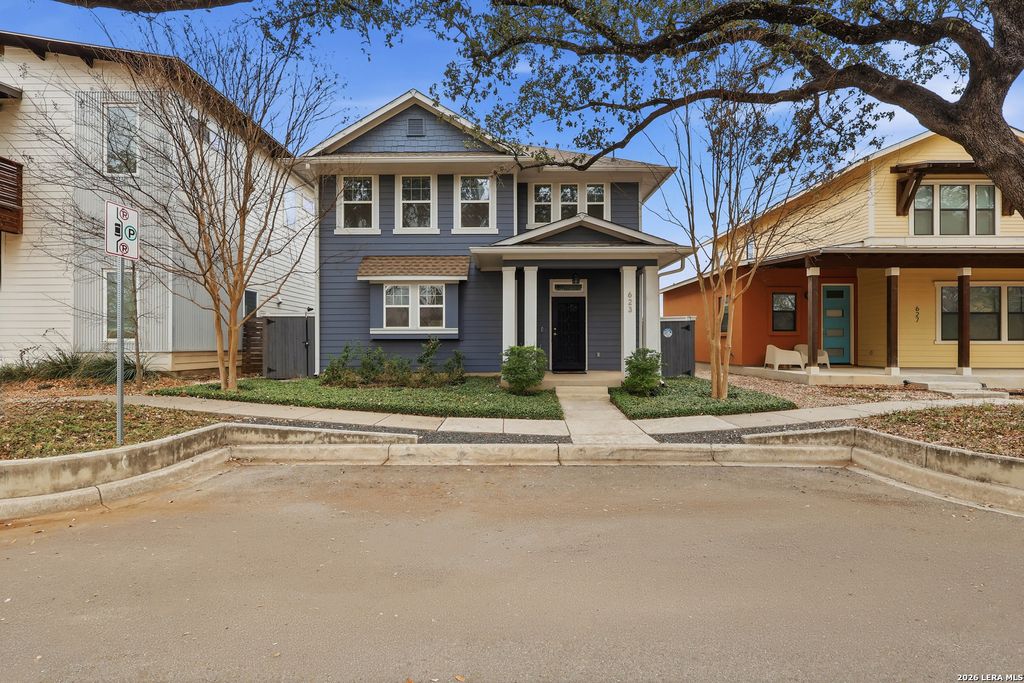 Photo of 623 Leigh St, San Antonio, TX 78210 (MLS # 1940476)