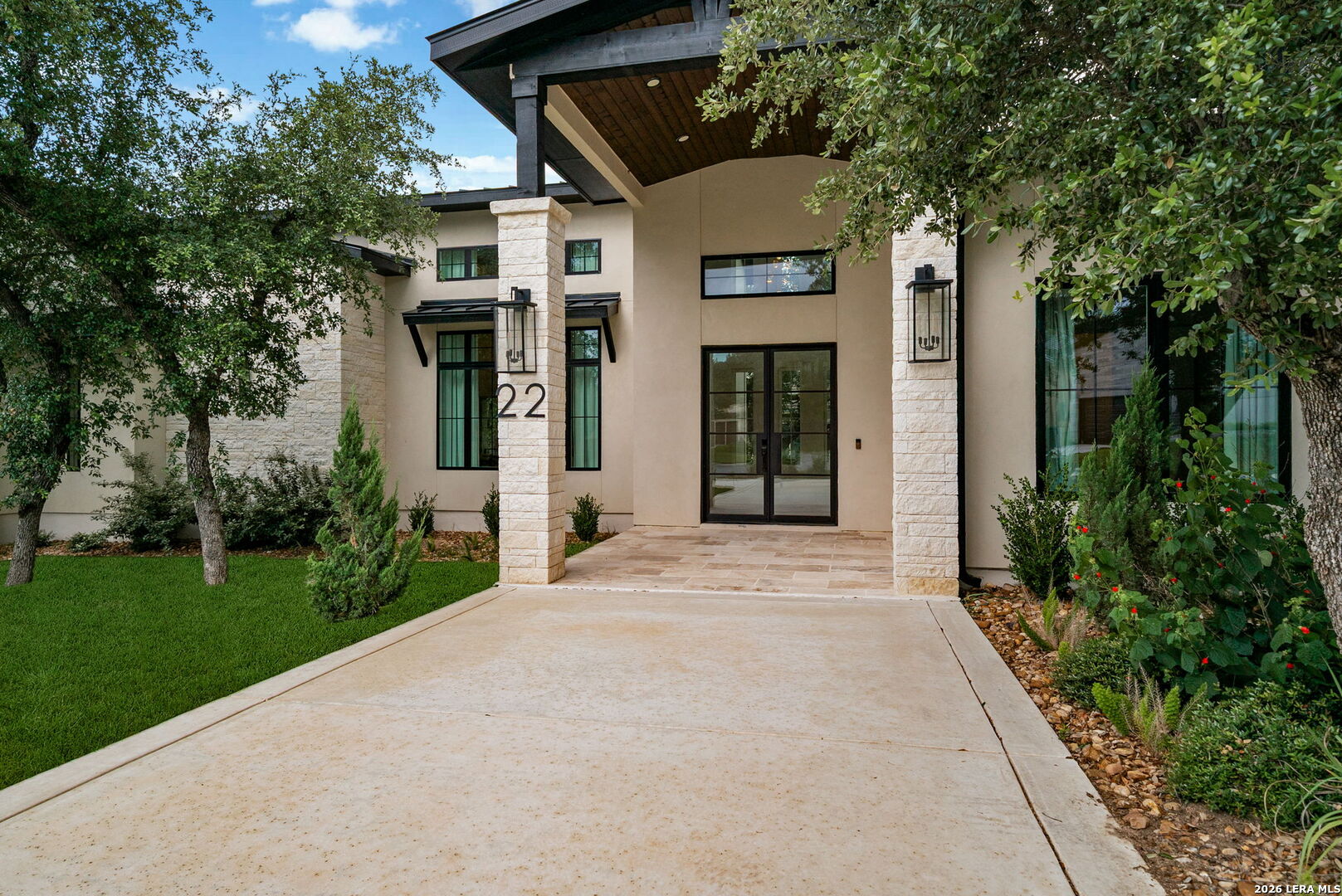 22 SAXBY GLN
