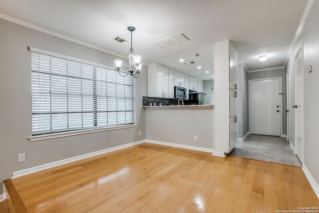 Photo of 11815 Vance Jackson 606 #606, San Antonio, TX 78230 (MLS # 1862696)