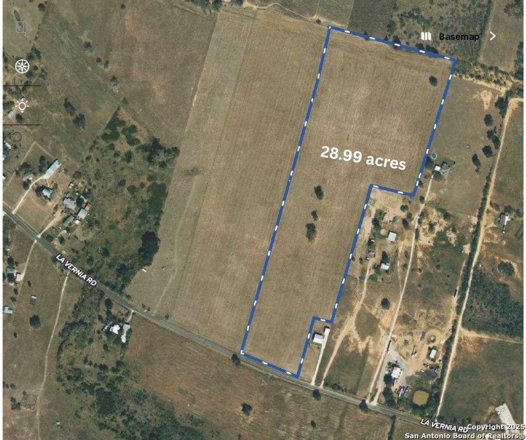 Photo of 12885 LA VERNIA RD, St Hedwig, TX 78152 (MLS # 1865794)