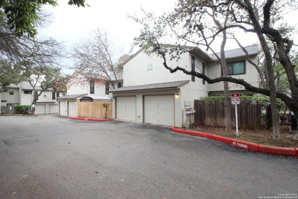 Photo of 14122 CHURCHILL ESTATES BLVD 1602 #1602, San Antonio, TX 78248 (MLS # 2009364)