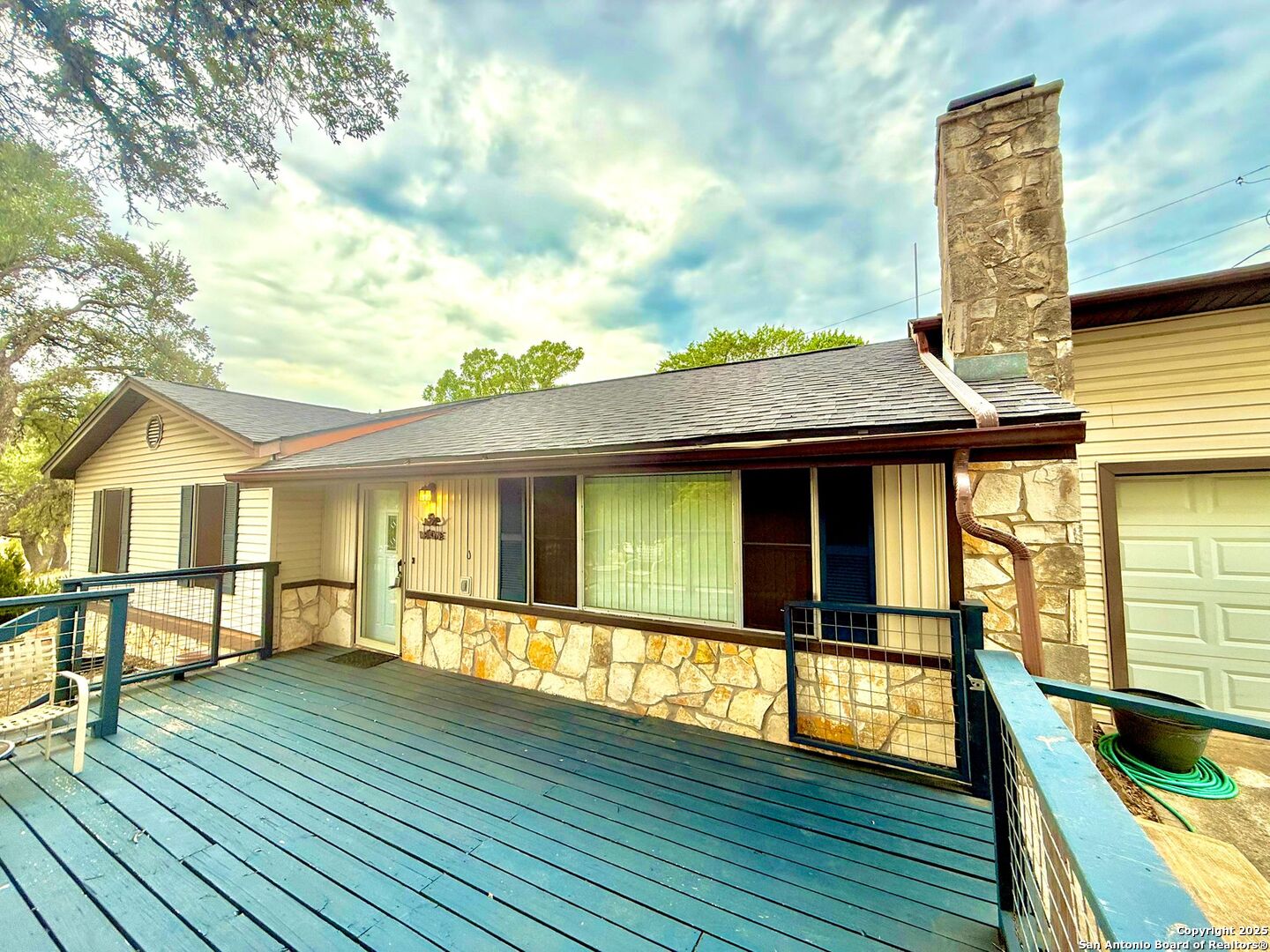 103 Crestview