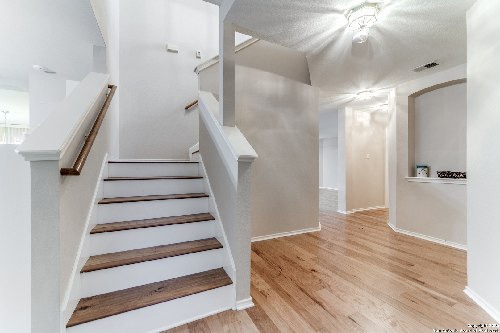 Search 9607 Wasp Crk