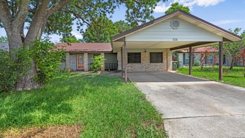 Photo of 524 Marilyn Dr, Schertz, TX 78154 (MLS # 1972223)