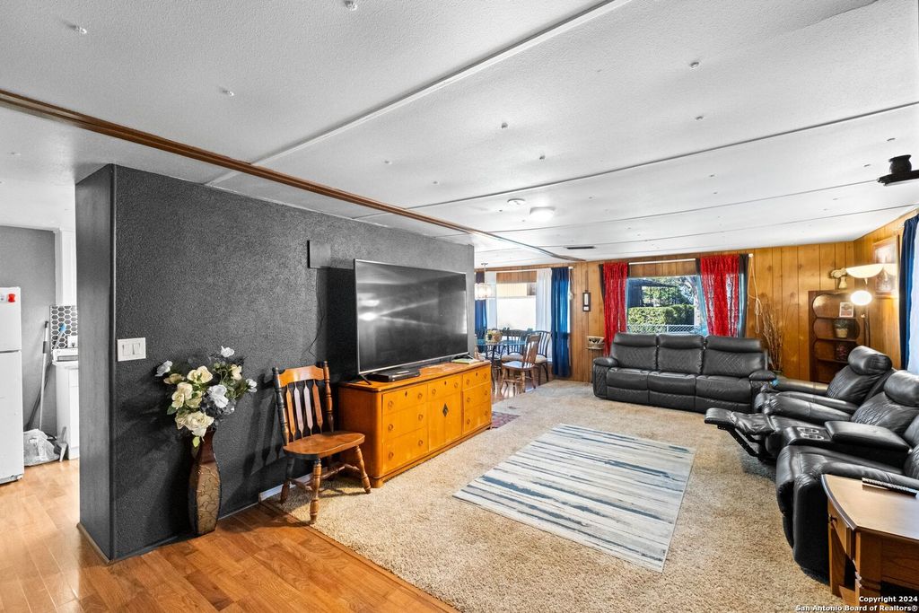 Photo of 626 Flintstone Dr, Canyon Lake, TX 78133 (MLS # 1915206)