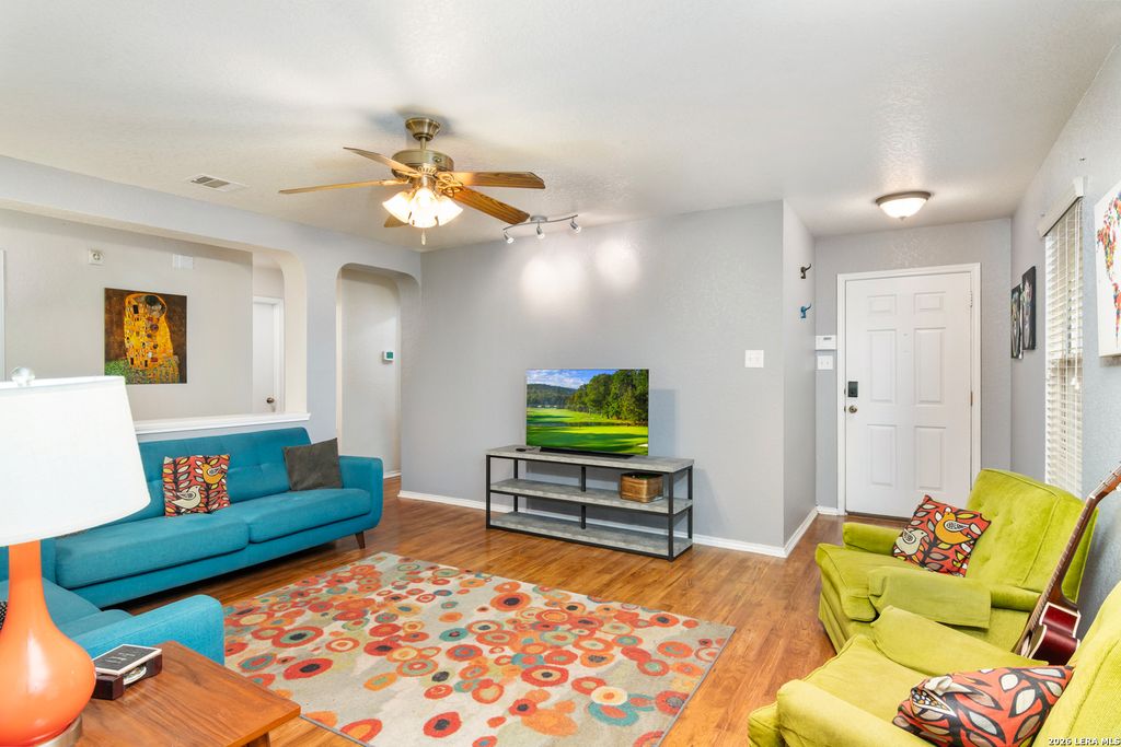 Photo of 14726 Bluemist Pass, San Antonio, TX 78247 (MLS # 1957021)