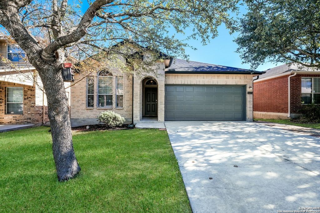Photo of 6422 Oldham Cove, San Antonio, TX 78253 (MLS # 1924094)