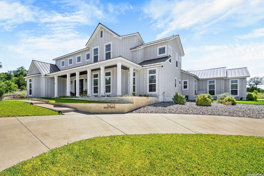 Photo of 11103 Kendall Canyon, San Antonio, TX 78255 (MLS # 1994999)