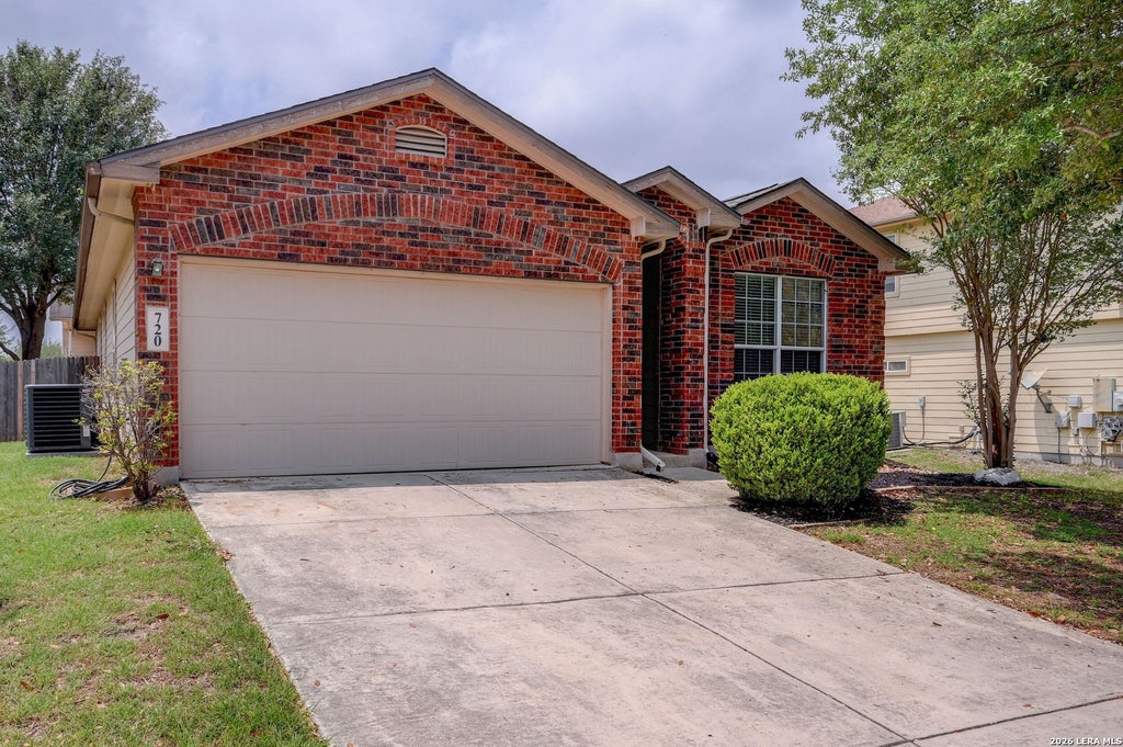 Photo of 720 Hollow Ridge, Schertz, TX 78154 (MLS # 1962017)
