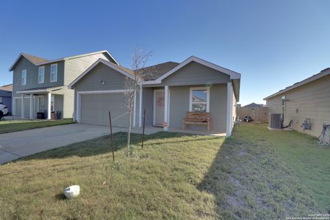 116 Aidan Trl Fredericksburg TX 78624