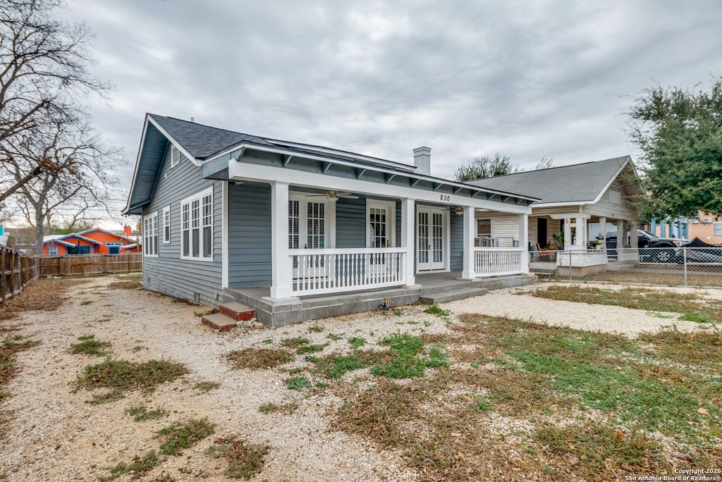 Photo of 830 W Craig Pl, San Antonio, TX 78212 (MLS # 1933939)