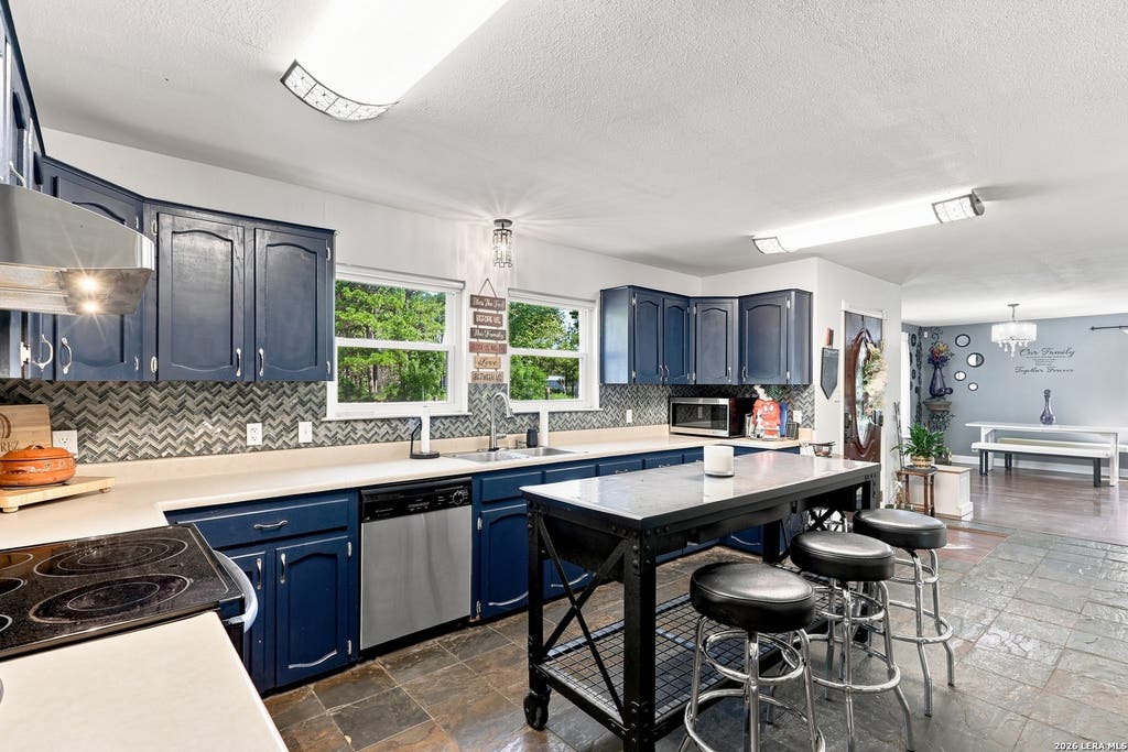 Photo of 9658 S FOSTER RD, San Antonio, TX 78222 (MLS # 2002758)