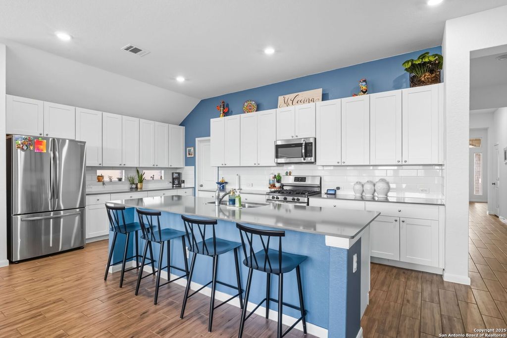 Photo of 8950 Rancher Place, Seguin, TX 78155 (MLS # 1928080)