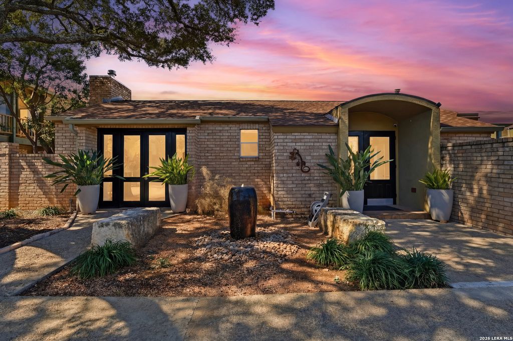 Photo of 3678 Hidden Dr 902 #902, San Antonio, TX 78217 (MLS # 1944445)