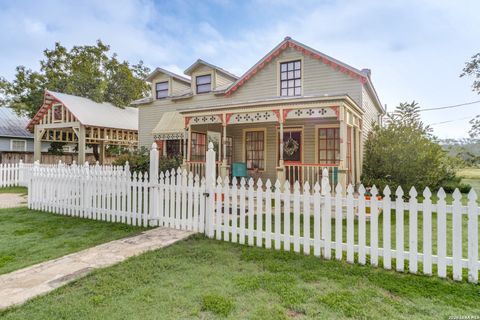 Photo of 1201 Sisterdale, Boerne, TX 78006 (MLS # 1954466)