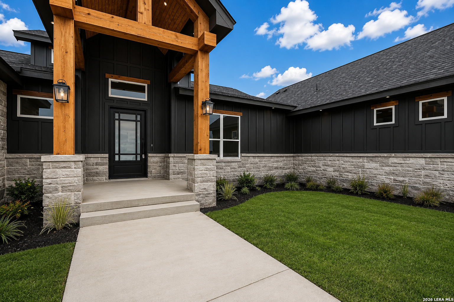 108 PIONEER DR