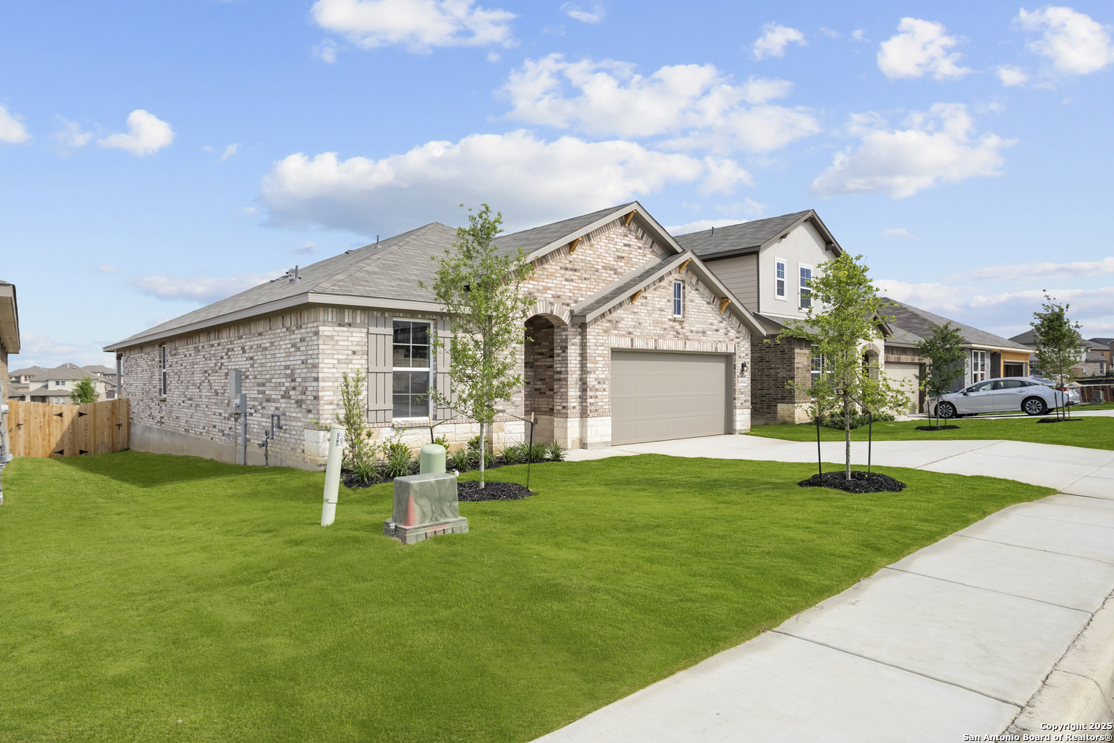 6914 Comanche Cave