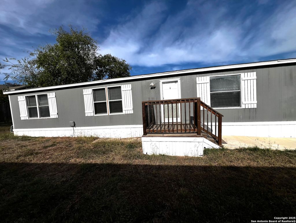 Photo of 222 B STREET, Converse, TX 78109 (MLS # 1926314)