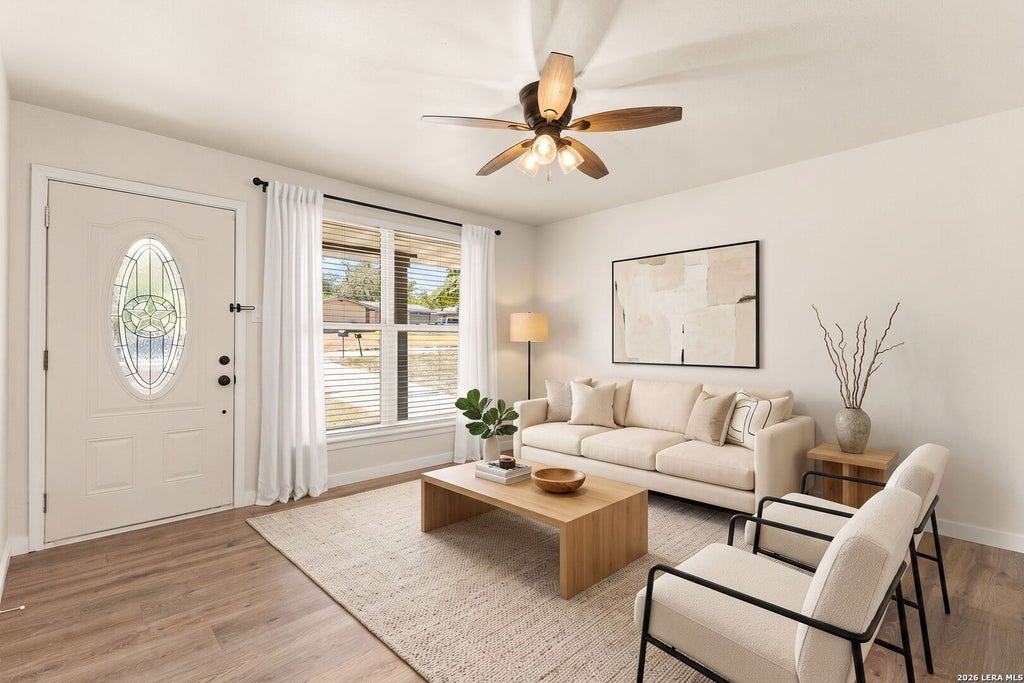 Photo of 807 BOULDER DR, Universal City, TX 78148 (MLS # 2020293)