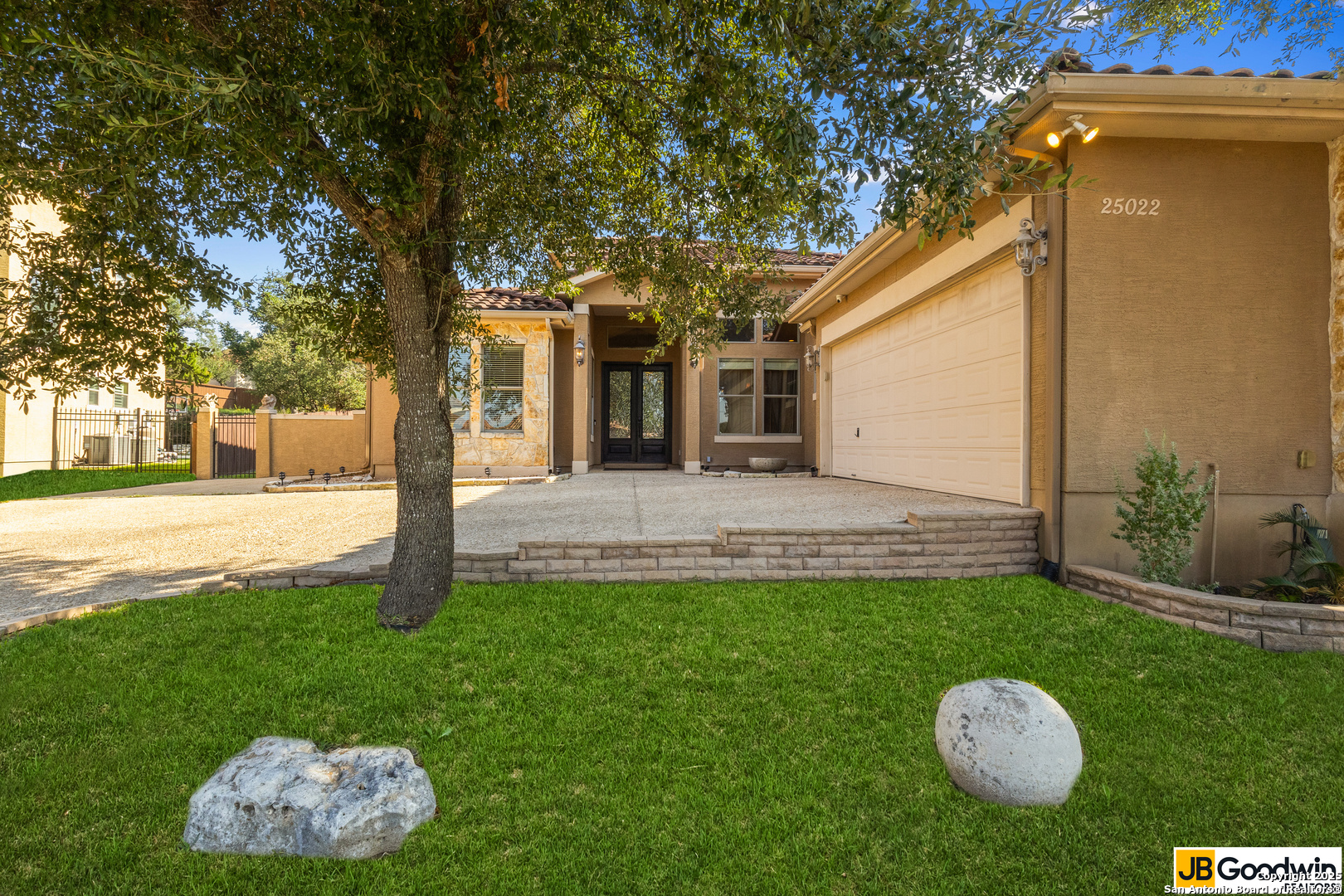 25022 Estancia
