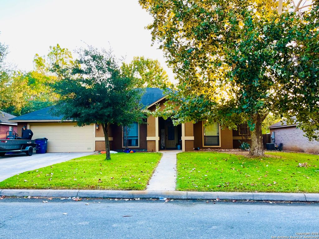 Photo of 228 Bunker Hill, Pleasanton, TX 78064 (MLS # 1915246)