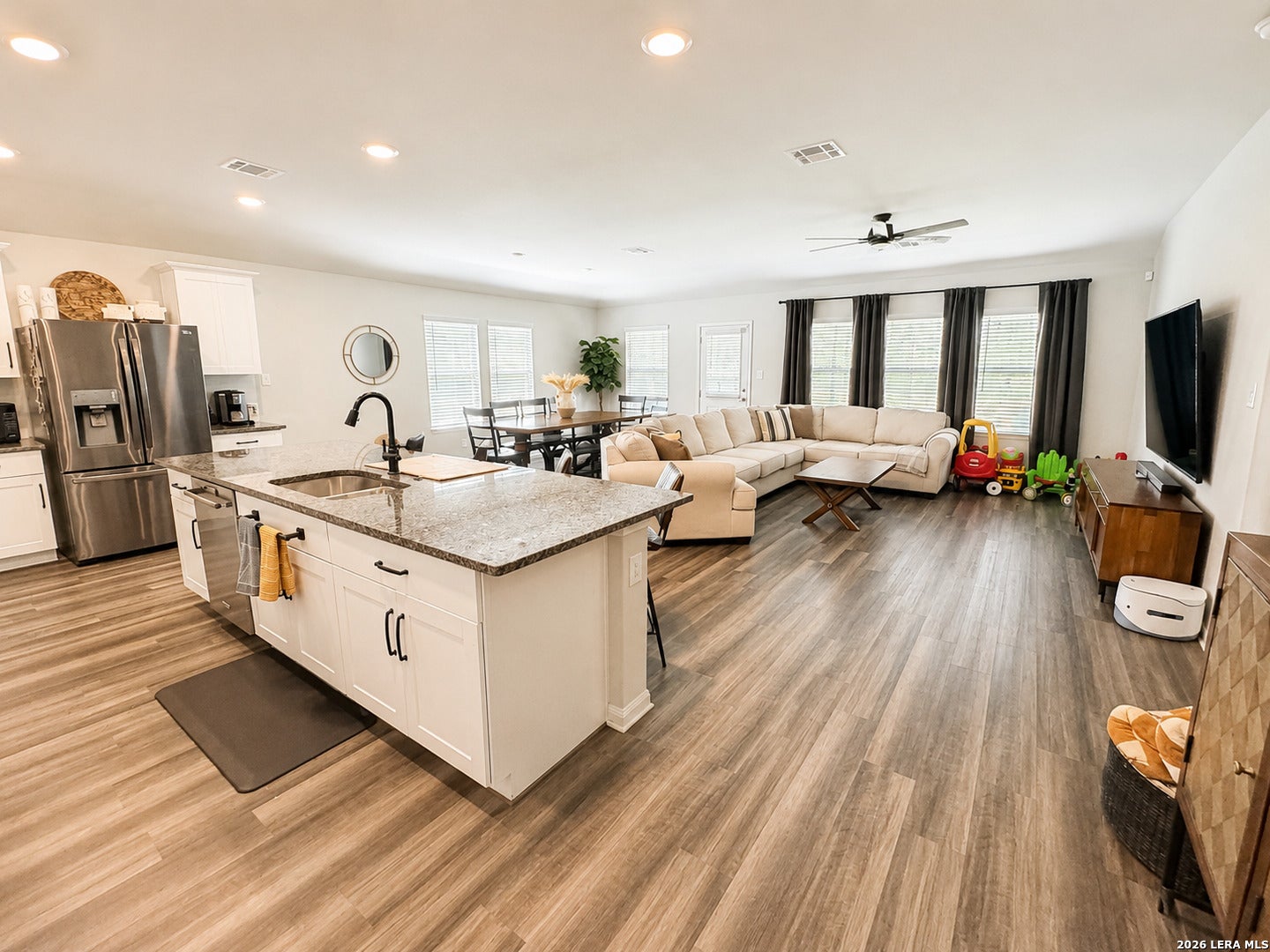 5549 Black Walnut