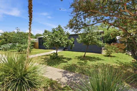 Property photo of 446 Queen Anne Ct, San Antonio, TX 78209