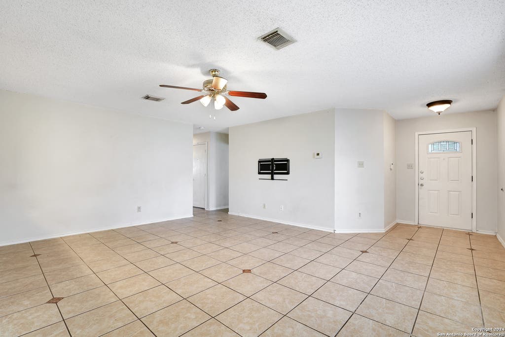 Photo of 9535 ANDREW PT, San Antonio, TX 78251 (MLS # 2007380)